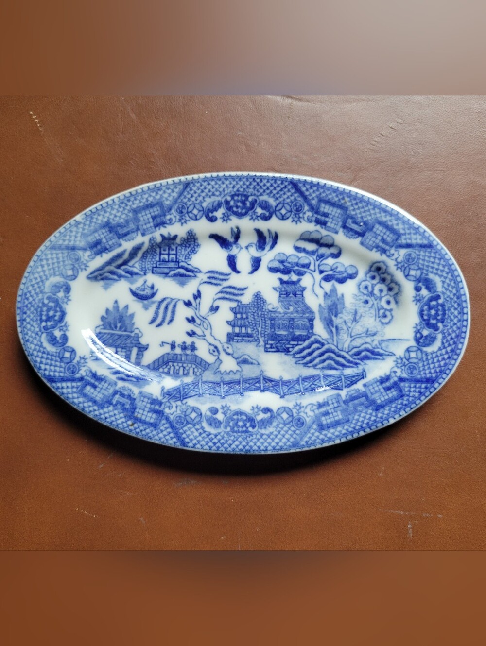 Vintage Mini Blue Willow pattern oval plate, Toy Platter? 6.25"